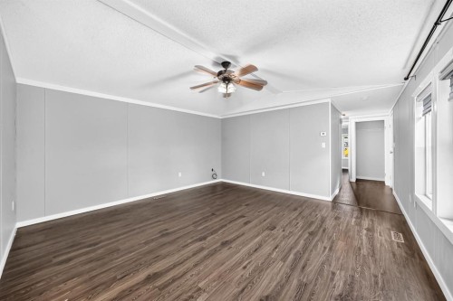 4716 41 Street Crescent, Innisfail, AB 