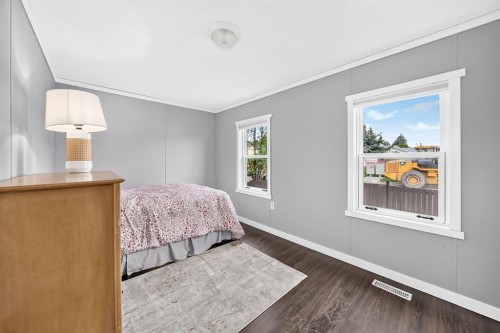 4716 41 Street Crescent, Innisfail, AB 