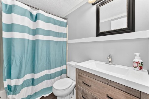 4716 41 Street Crescent, Innisfail, AB 