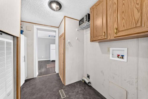 4716 41 Street Crescent, Innisfail, AB 