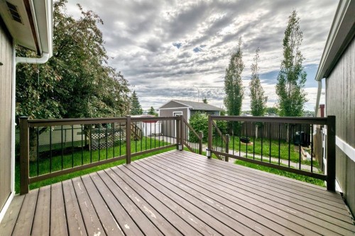 4716 41 Street Crescent, Innisfail, AB 