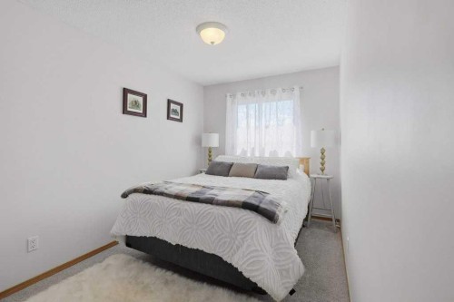 23 Kemp Avenue, Red Deer, AB 