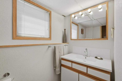 23 Kemp Avenue, Red Deer, AB 