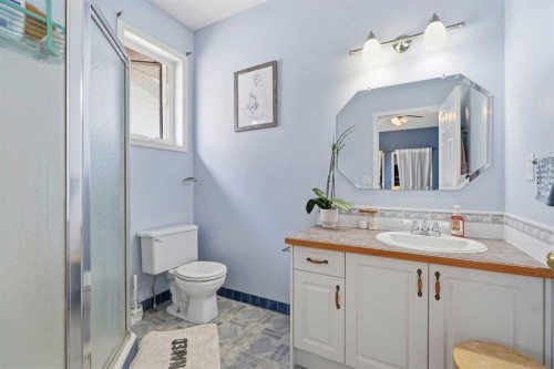 27 Hallgren Drive, Sylvan Lake, AB 