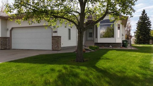 310B Edgewood Close  Camrose, AB T4V 4P9