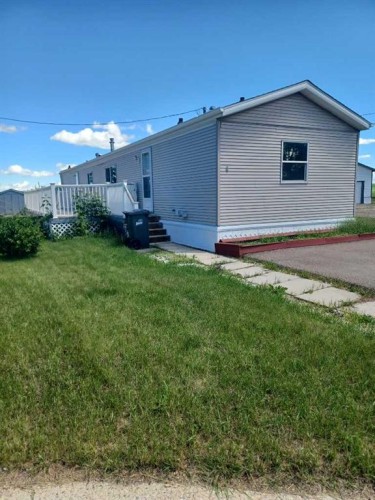 Unit 4-4506 50 Avenue, Bentley, AB 