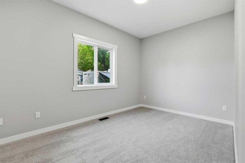 5242 51 Street, Lacombe, AB - Indoor Photo Showing Other Room