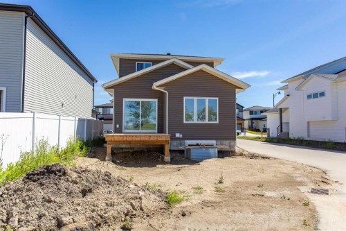 60 Emmett Crescent, Red Deer, AB 