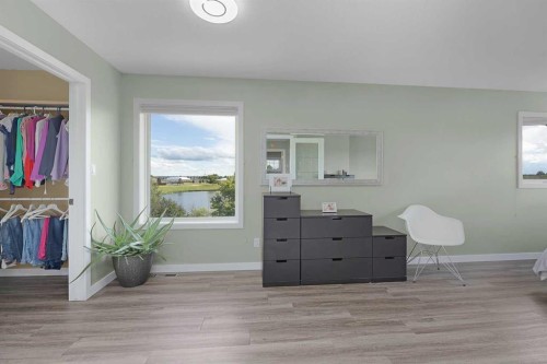 44 Lakes Close, Lacombe, AB - Indoor