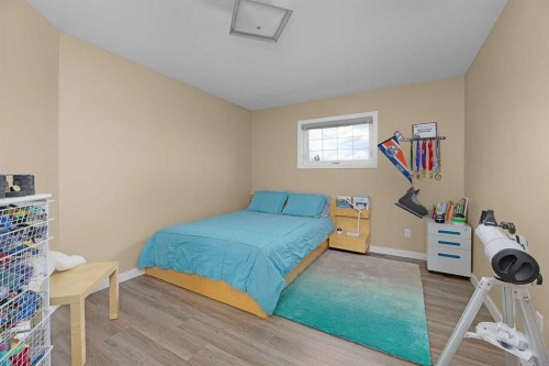 44 Lakes Close, Lacombe, AB - Indoor Photo Showing Bedroom