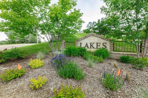44 Lakes Close, Lacombe, AB - Outdoor
