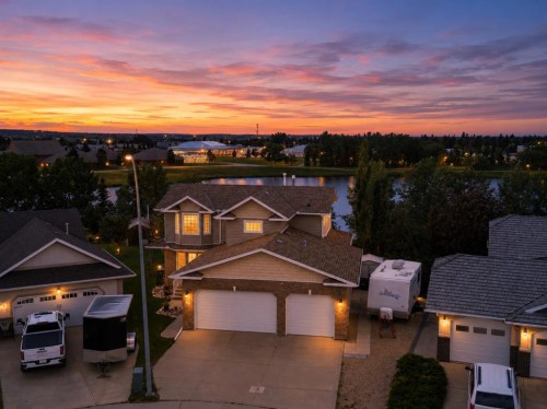 44 Lakes Close, Lacombe, AB - Outdoor