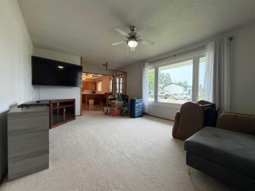 22 Athabasca Drive, Whitecourt, AB 