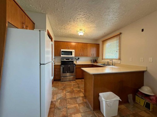 22 Athabasca Drive, Whitecourt, AB 