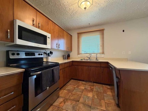 22 Athabasca Drive, Whitecourt, AB 
