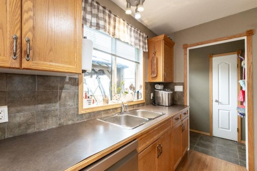 4510 60 Avenue, Innisfail, AB 