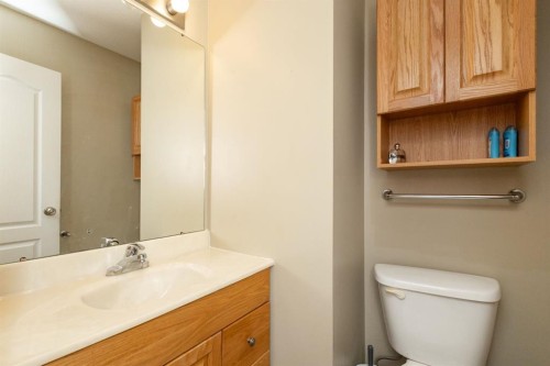 4510 60 Avenue, Innisfail, AB 
