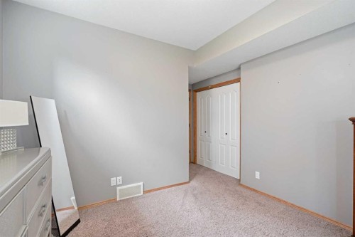 35 Aldrich Close, Red Deer, AB - Indoor Photo Showing Other Room