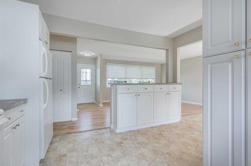 5958 West Park Crescent Crescent North, Red Deer, AB 