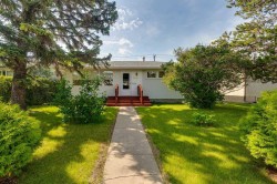 5958 West Park Crescent Crescent NORTHRed Deer, AB T4N 1G3