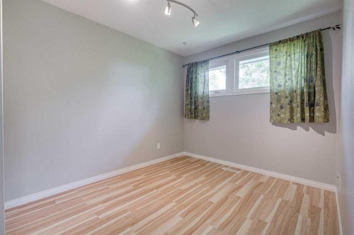 5958 West Park Crescent Crescent North, Red Deer, AB 