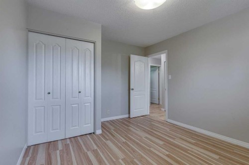 5958 West Park Crescent Crescent North, Red Deer, AB 