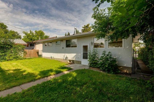 5958 West Park Crescent Crescent North, Red Deer, AB 