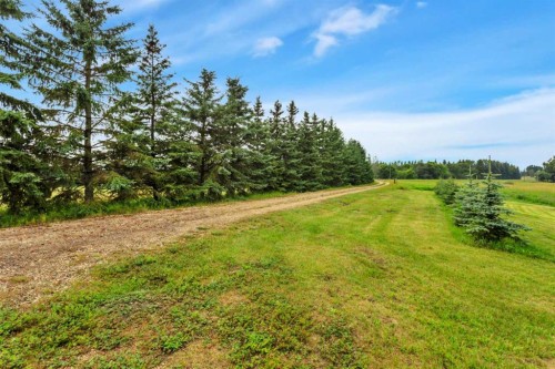 41113 Range Road 263  Rural Lacombe County, AB T4L 0A1