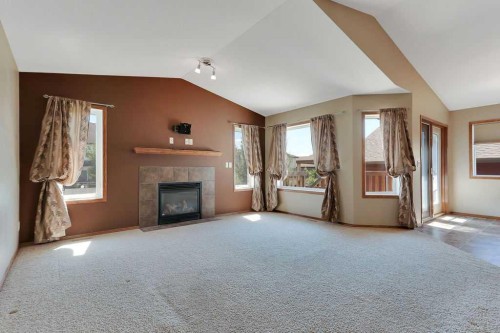 9 Thomas Place, Red Deer, AB 