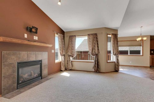 9 Thomas Place, Red Deer, AB 