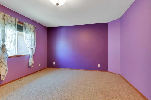 9 Thomas Place, Red Deer, AB 