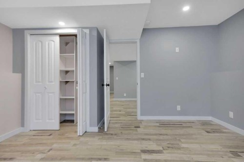 9 Thomas Place, Red Deer, AB 