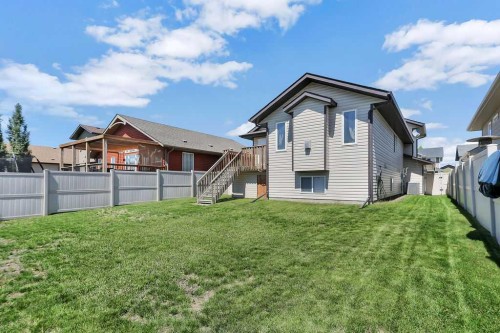 9 Thomas Place, Red Deer, AB 