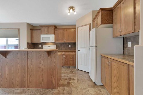 9 Thomas Place, Red Deer, AB 