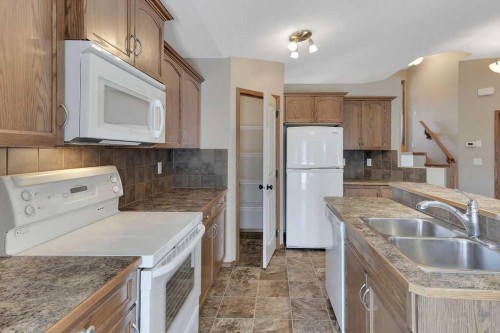 9 Thomas Place, Red Deer, AB 