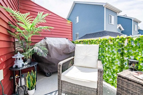 1205-5220 50A Avenue, Sylvan Lake, AB - Outdoor With Exterior