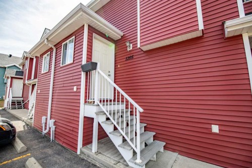 1205-5220 50A Avenue, Sylvan Lake, AB - Outdoor With Exterior