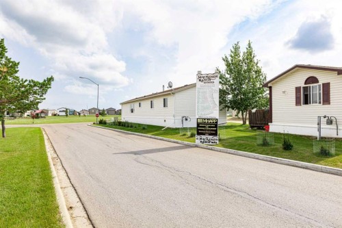 98-15 Mackenzie Ranch Way, Lacombe, AB 