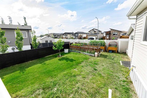 98-15 Mackenzie Ranch Way, Lacombe, AB 