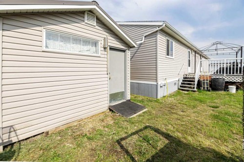 98-15 Mackenzie Ranch Way, Lacombe, AB 