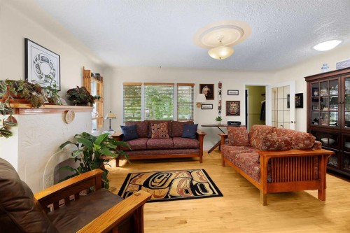 5305 44 Avenue, Red Deer, AB 
