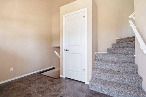 48 Vanson Close, Red Deer, AB 