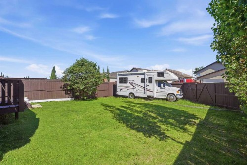 48 Vanson Close, Red Deer, AB 