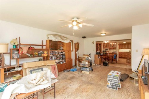 37 Pamely Avenue, Red Deer, AB - Indoor Photo Showing Other Room