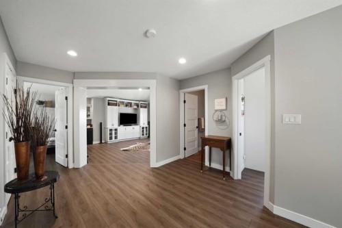 4002 45 Avenue, Sylvan Lake, AB 