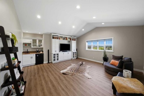 4002 45 Avenue, Sylvan Lake, AB 