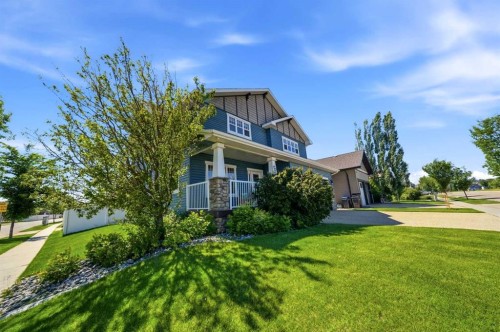 4002 45 Avenue, Sylvan Lake, AB 