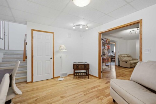 277 Deschner Close, Red Deer, AB 