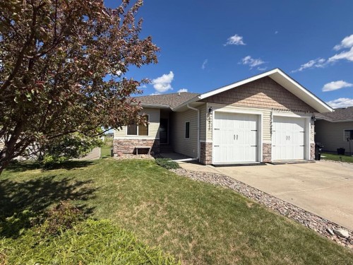 3815 75 Street  Camrose, AB T4V 4C1