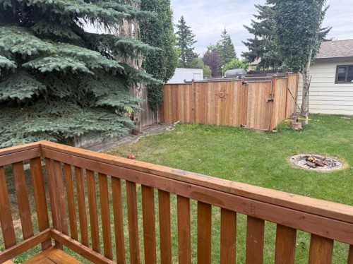 4412 45 Avenue, Sylvan Lake, AB 